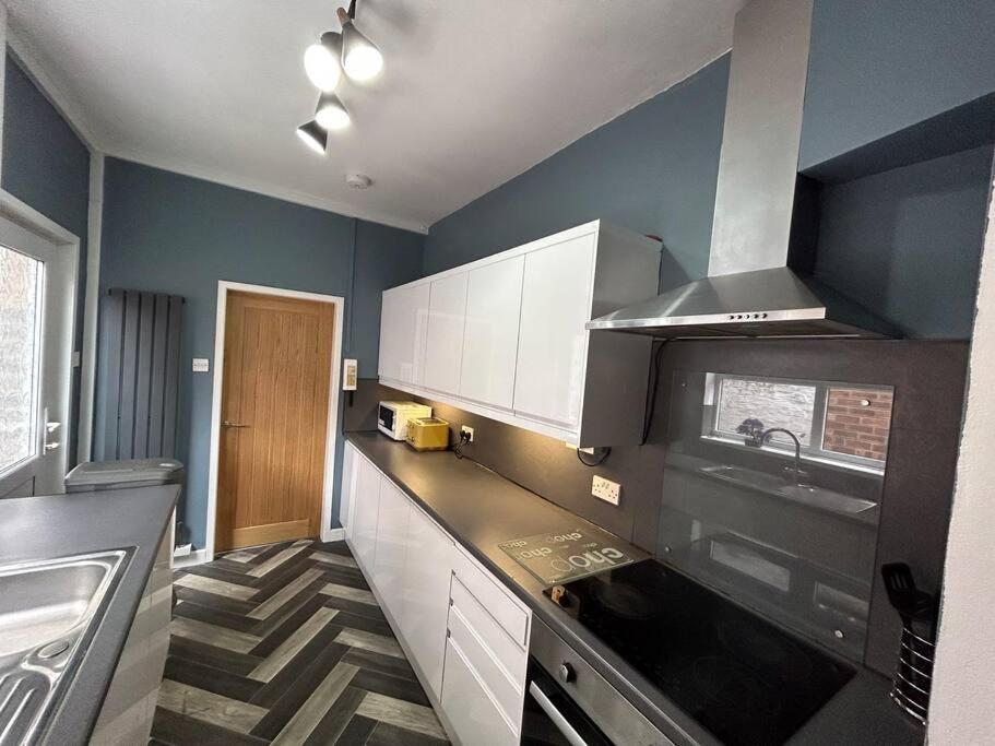 Spacious Homely 3 Bed Property Newcastle-under-Lyme Exteriér fotografie